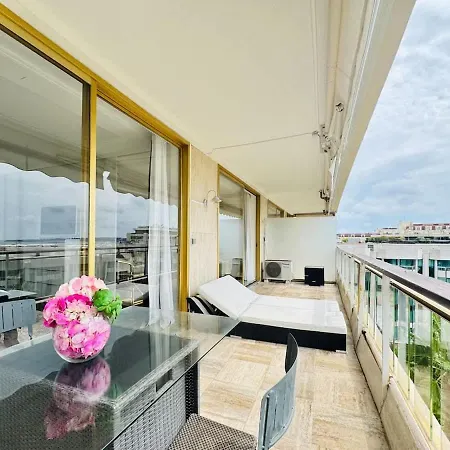 L'horizon Croisette - 1 Terrasse Vue * Канны